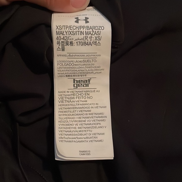 Under Armour threadborne black 1/4 zip NWT - Picture 10 of 12